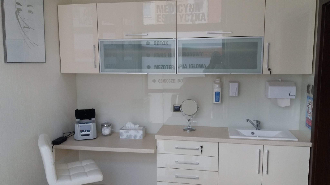 Pomieszczenie zabiegowe Nova Medica